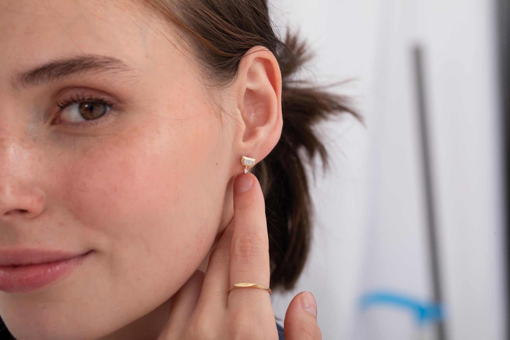 Glow Dia Earrings