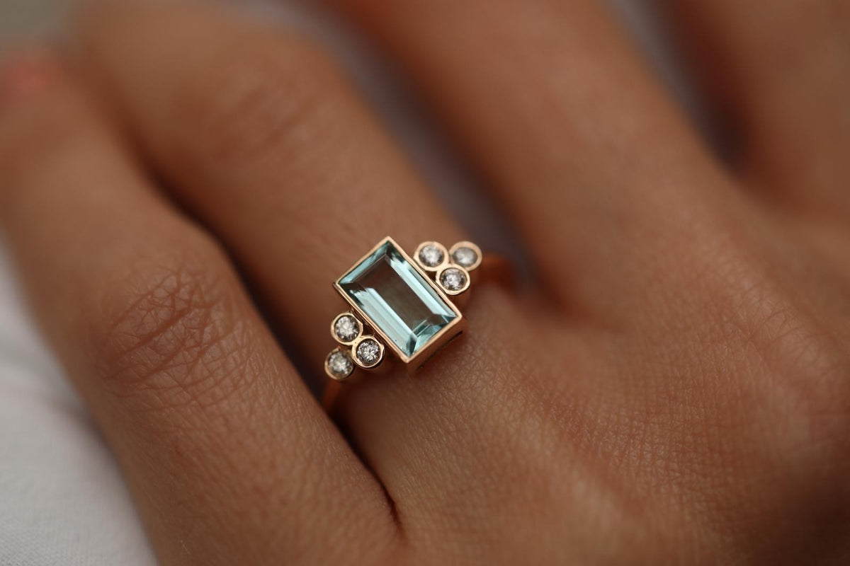 Combination of Diamond and Aquamarine Ring