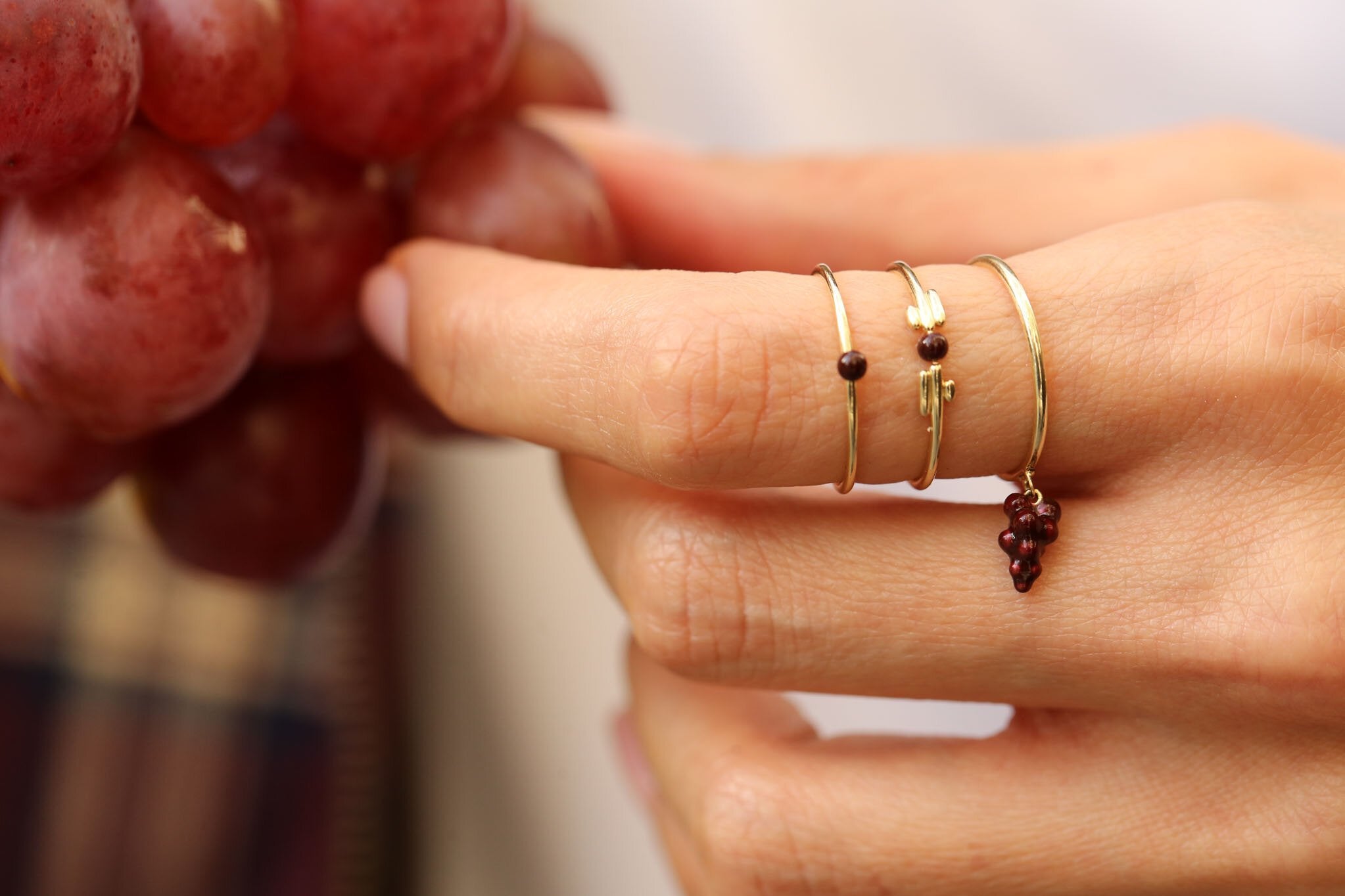 Swinging Grape Ring