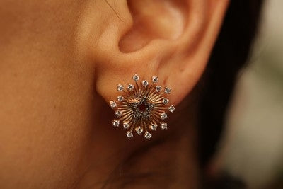 Debut Earing