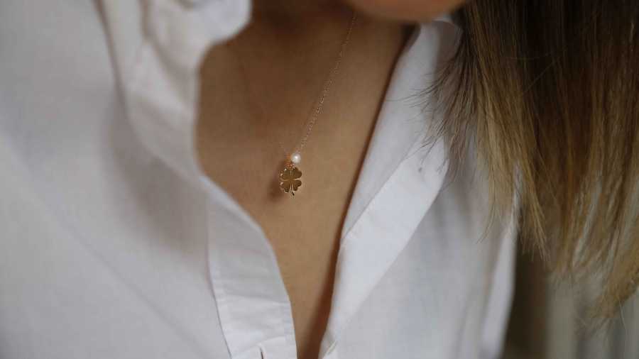 Pearl Stone Clover Necklace