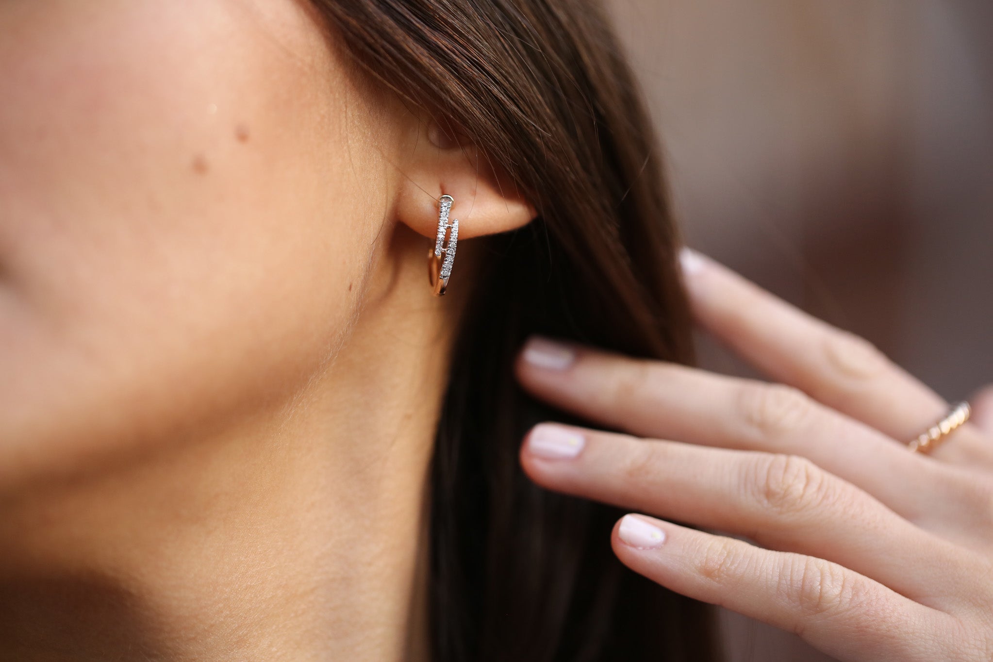Claw White Earrings