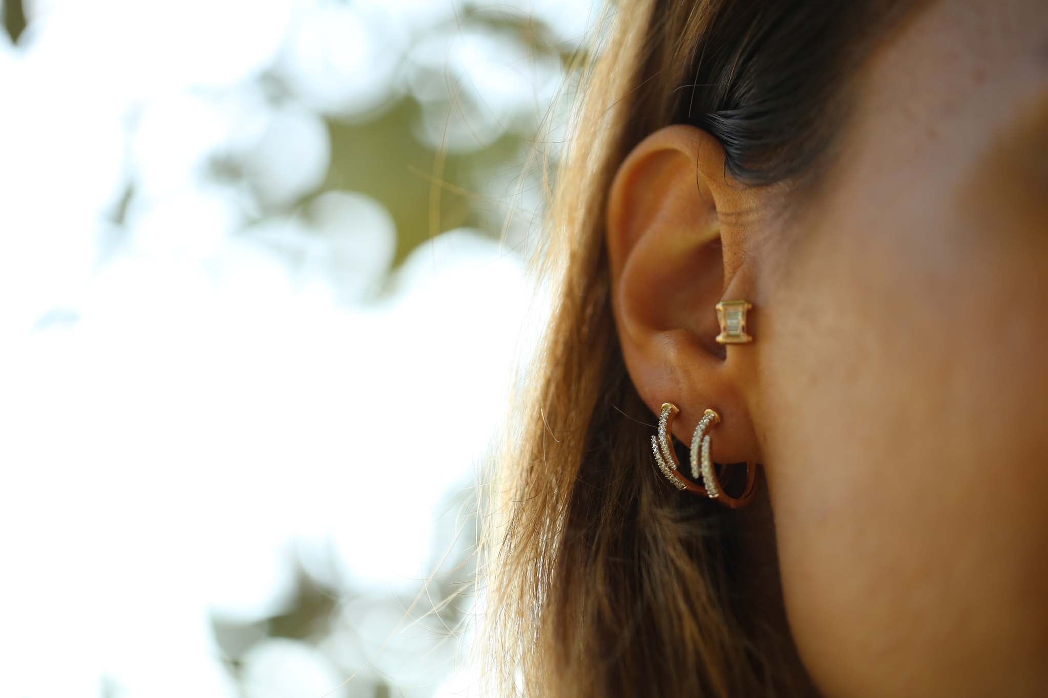 Claw White Earrings