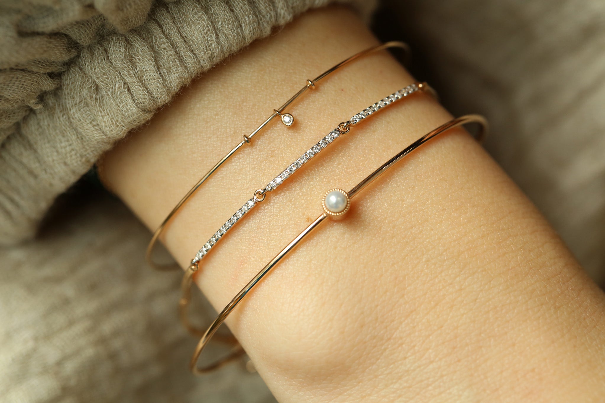 Thin Pearl Bangle