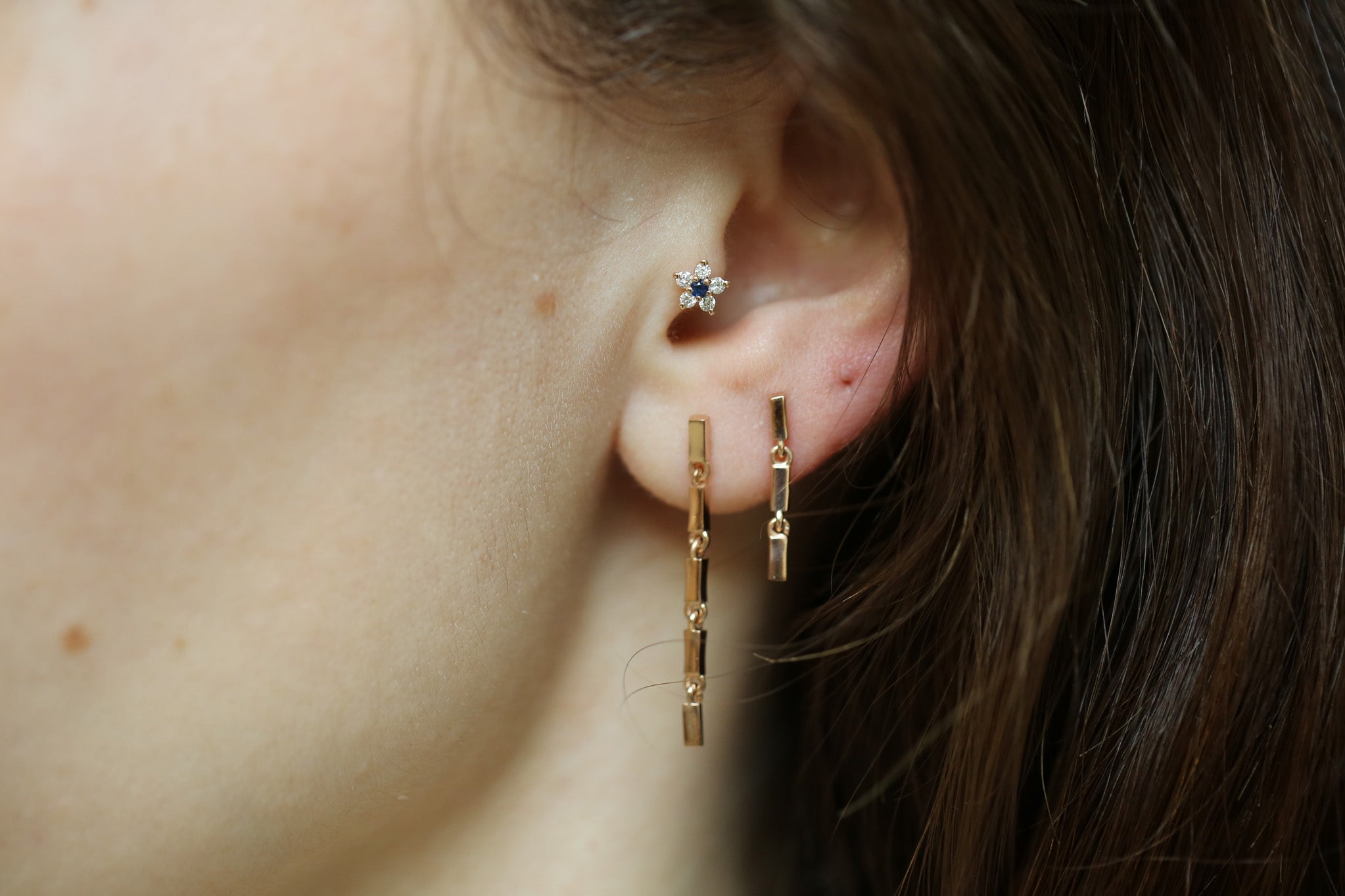 Cemre Sapphire Piercing