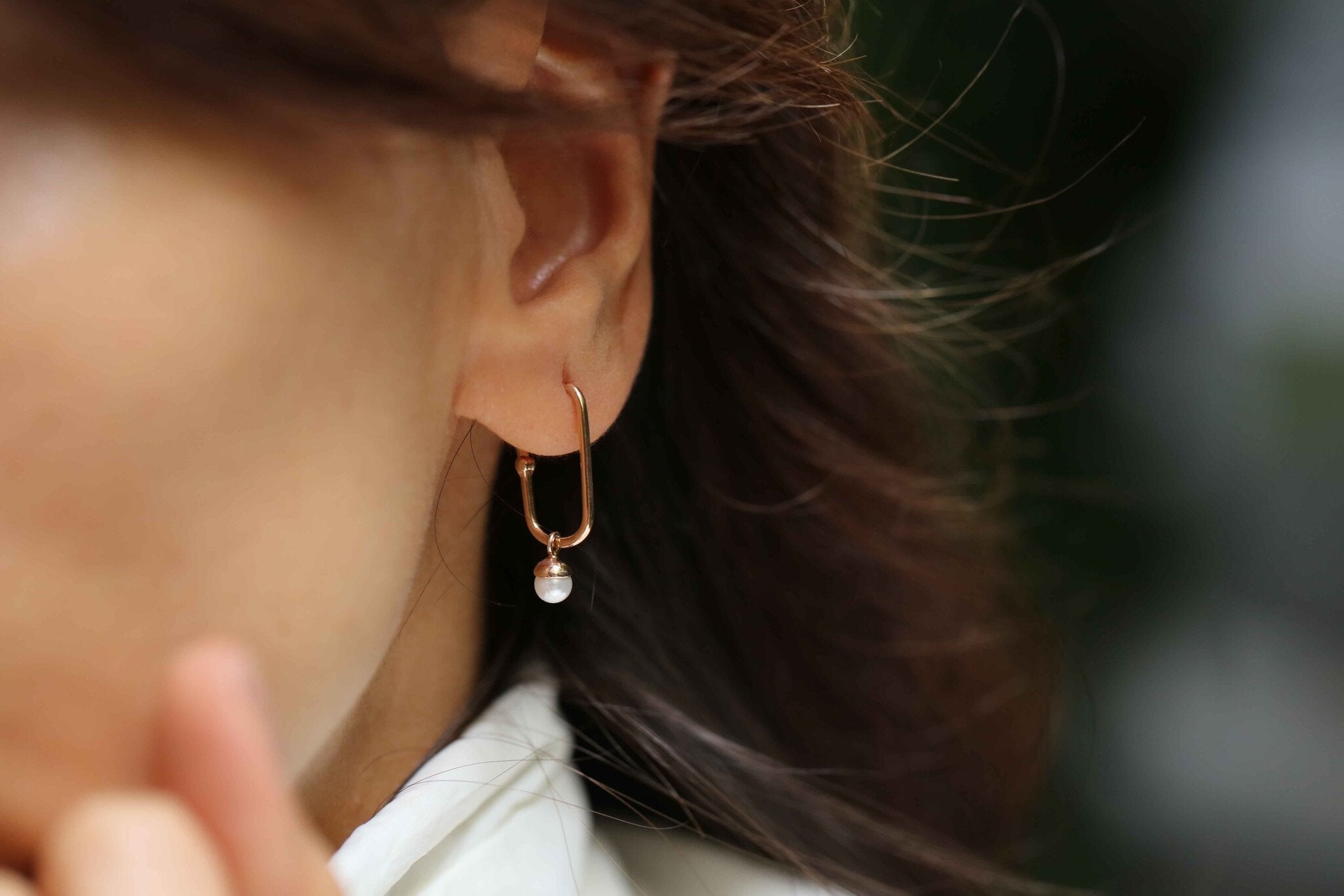 Pearl Line Earring