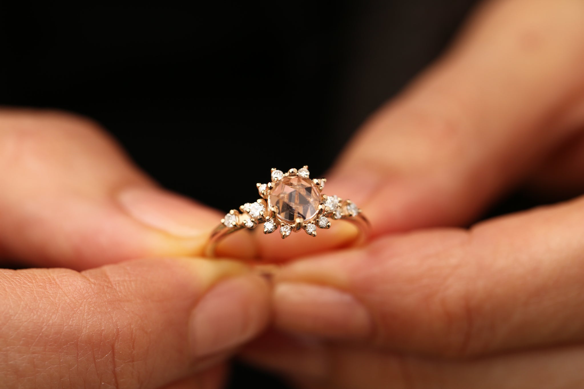 Gala Salvador Morganite
