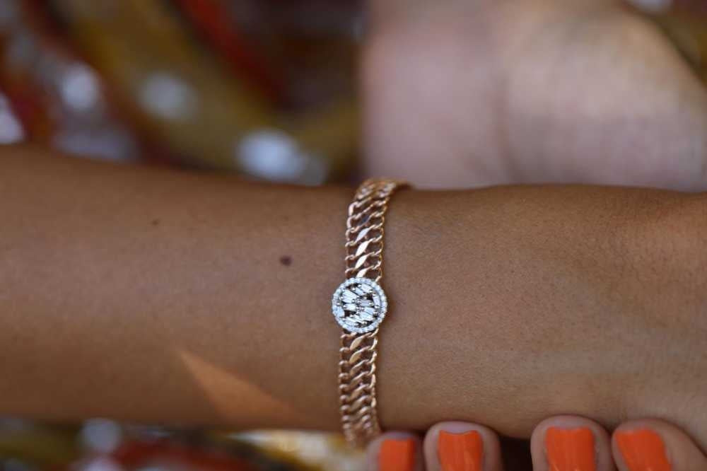 Round Baguette and Straw Chain