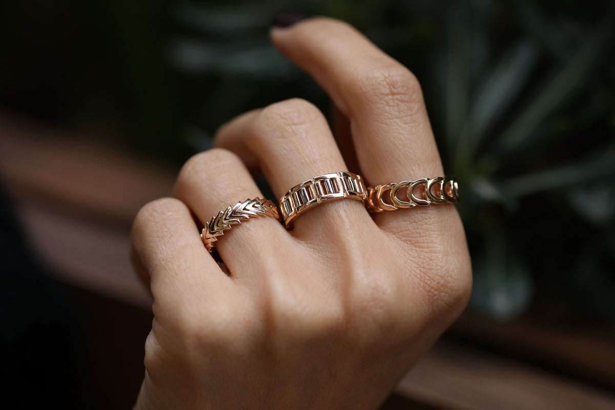 Pars Herringbone Ring