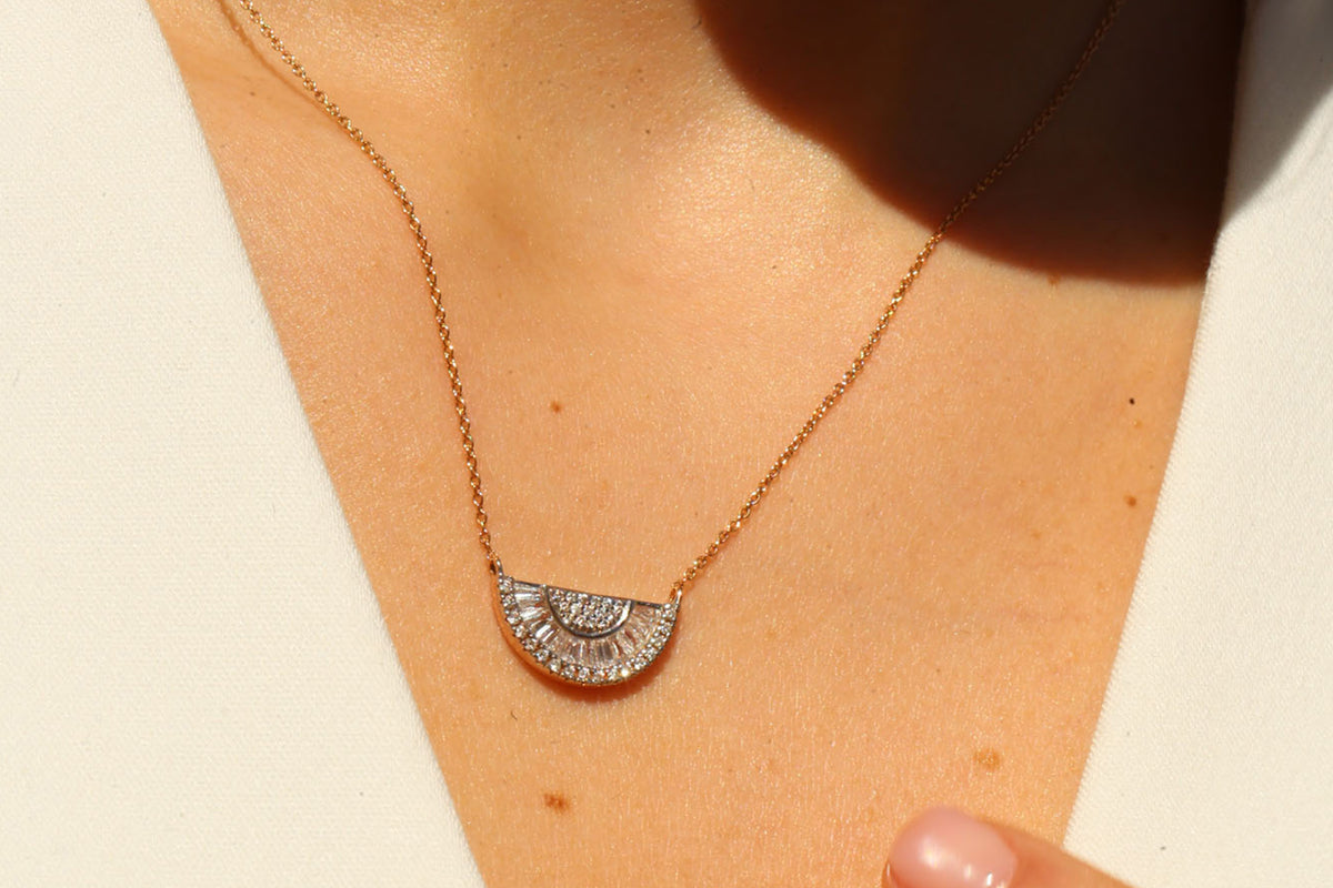 Semi Trapezoidal Necklace