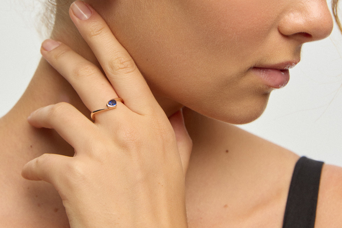 Self Bond Blue