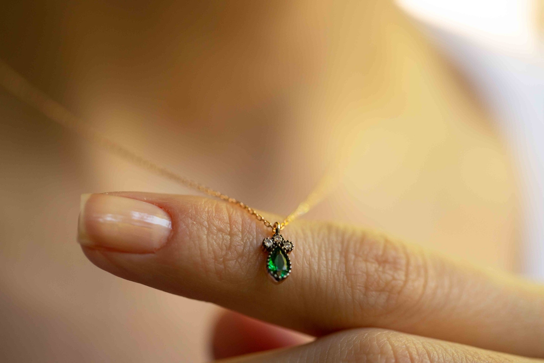 Drop Emerald Necklace
