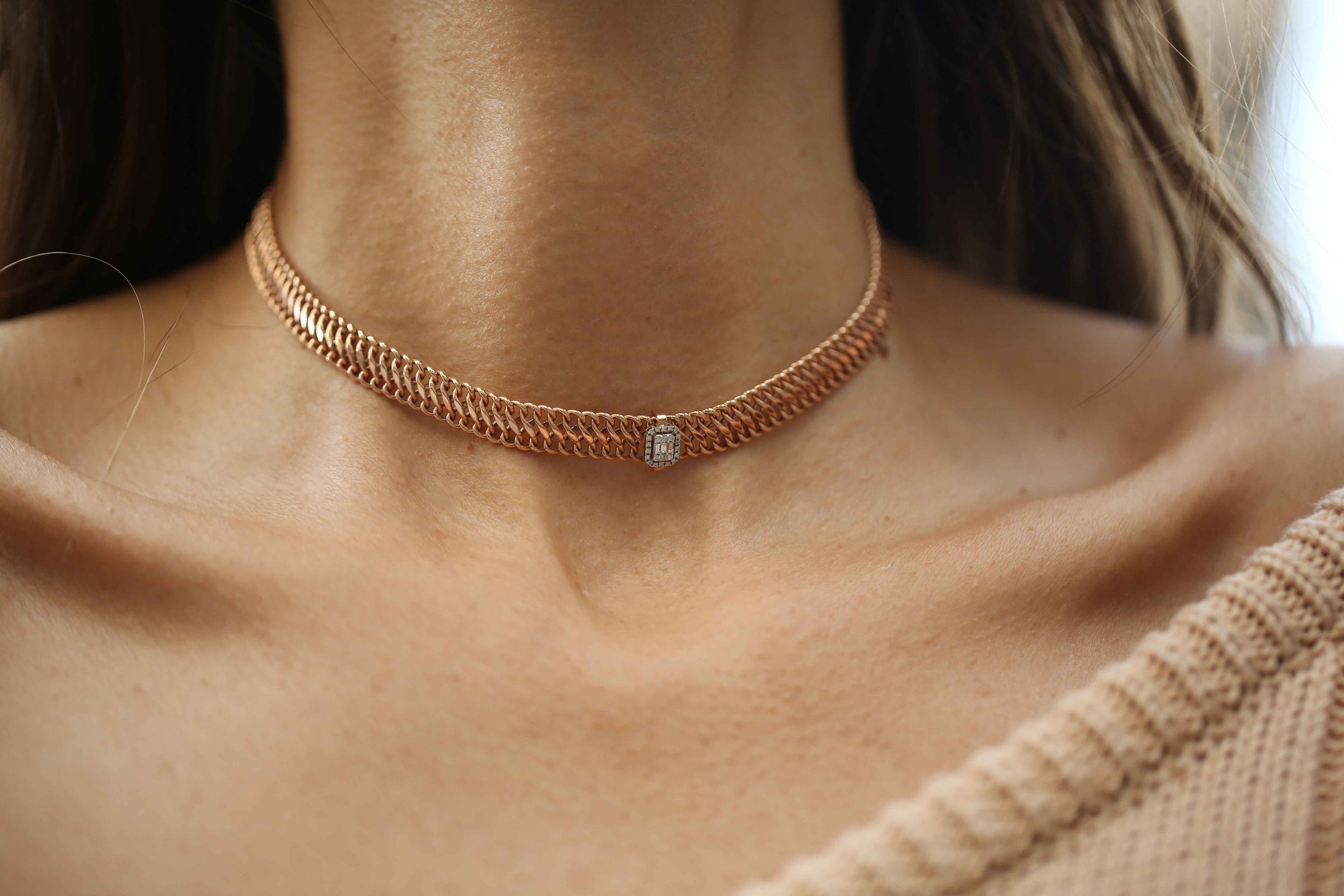 Classic Baguette Choker