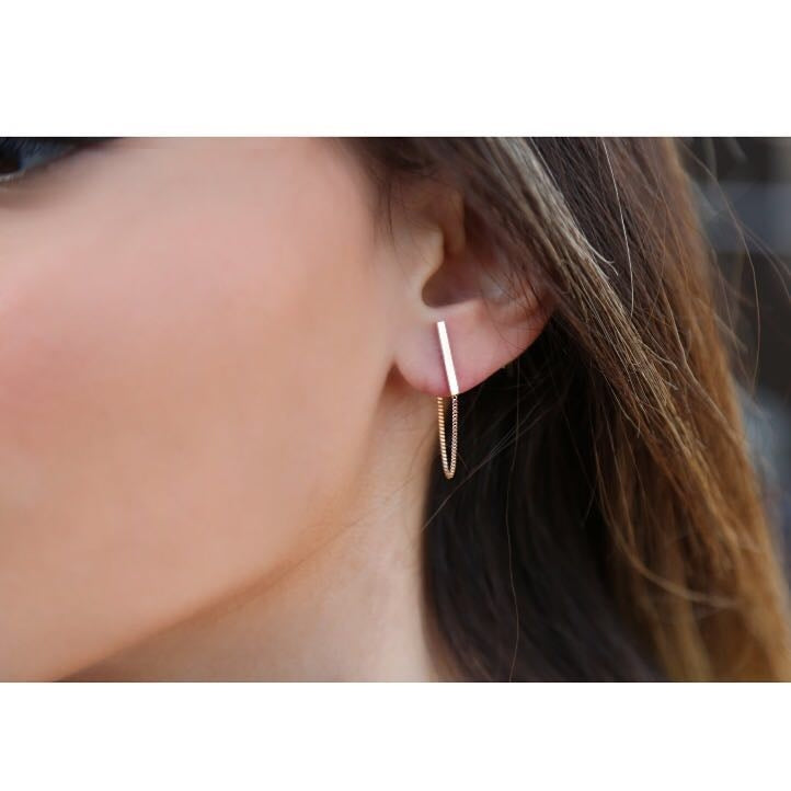 Half Chain Short Stud Earrings