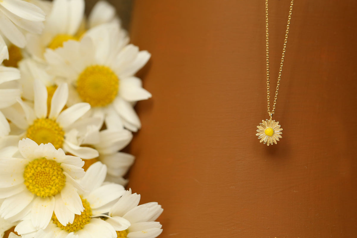 Daisy Necklace