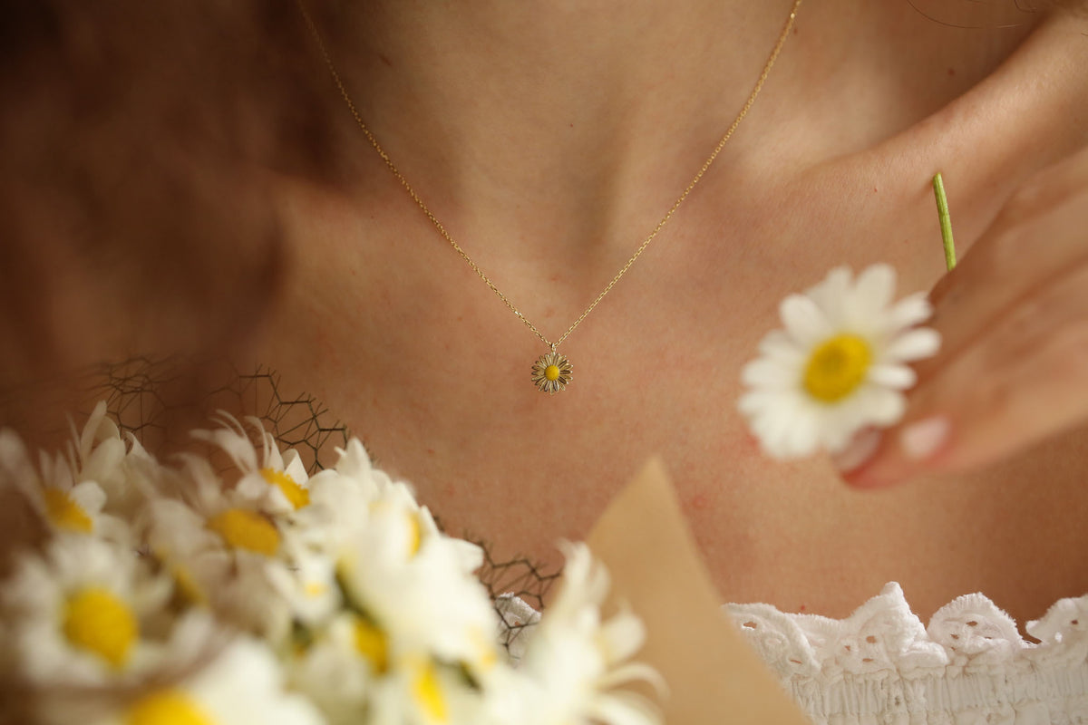 Daisy Necklace