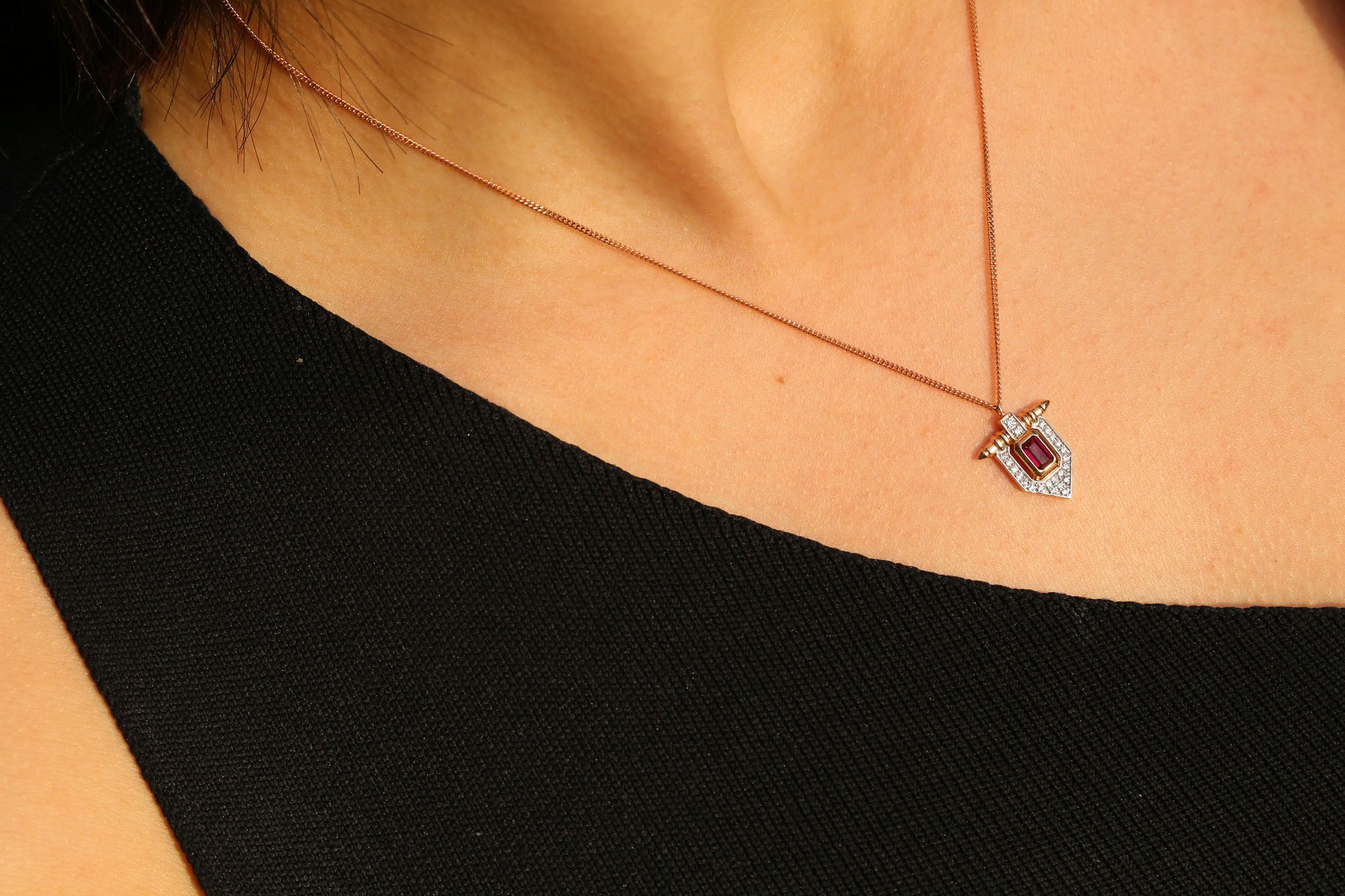Prego Arma Necklace