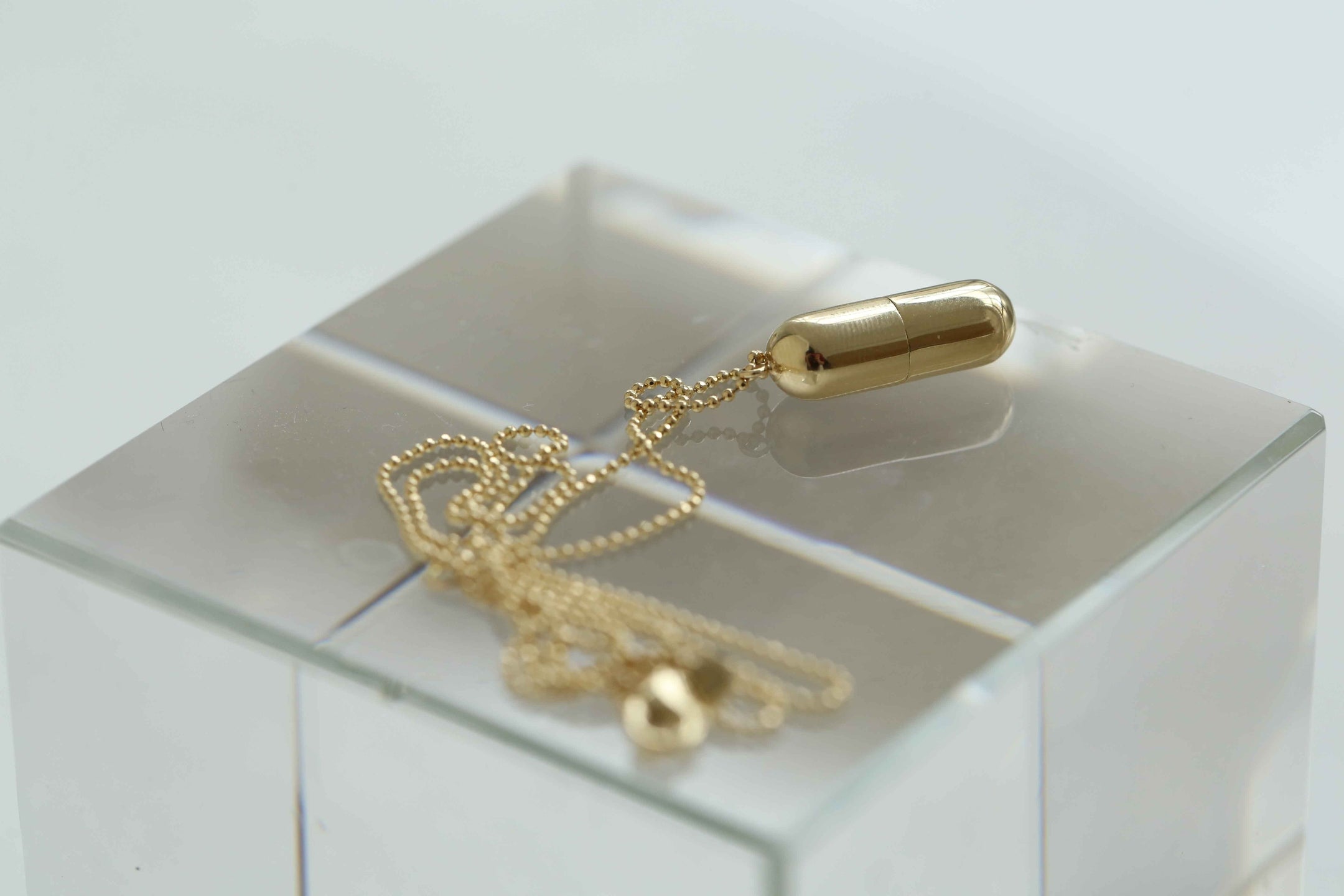 Capsule