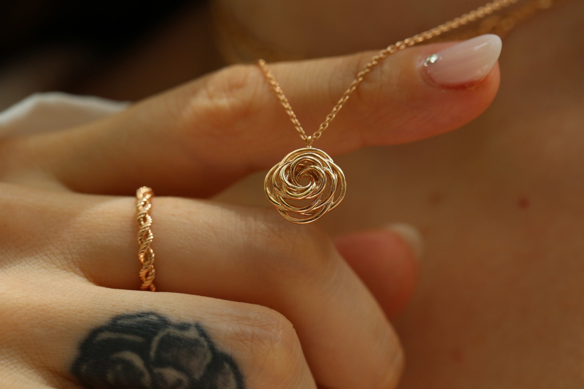 Rosa Necklace