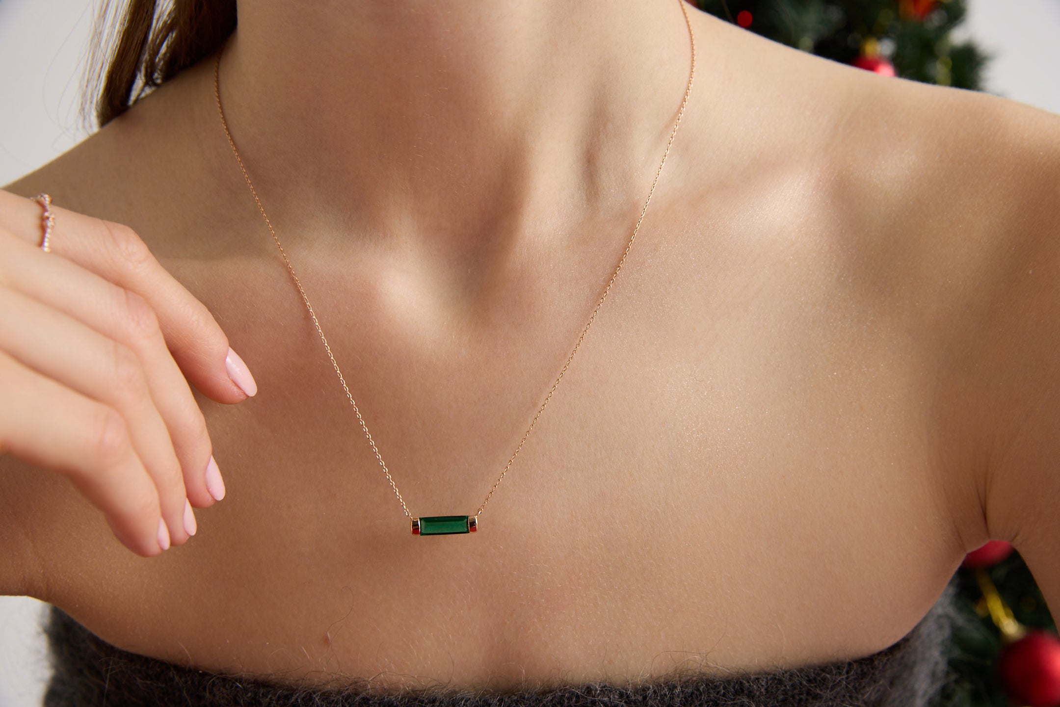 Emerald Line Necklace
