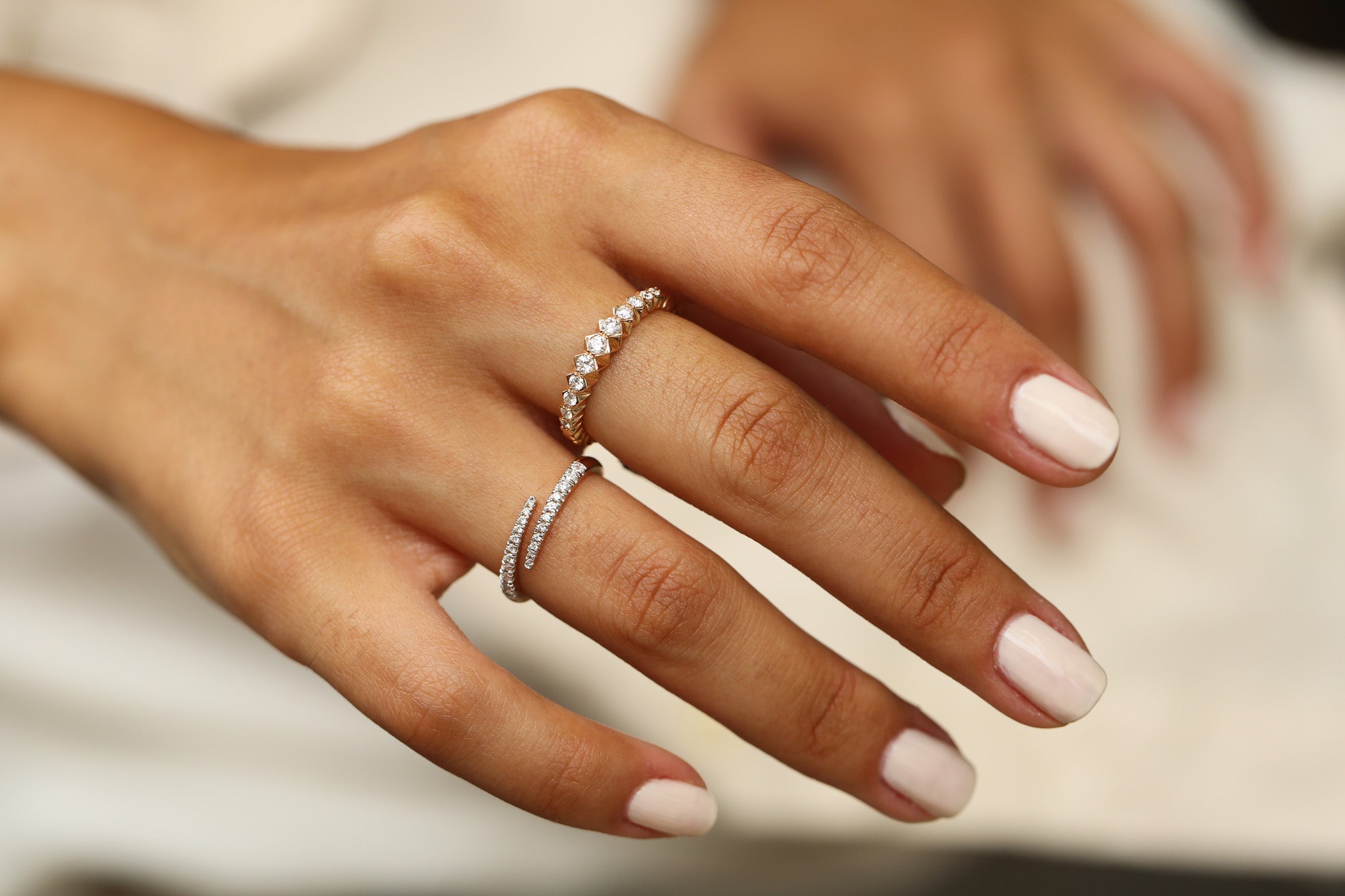 Claw White