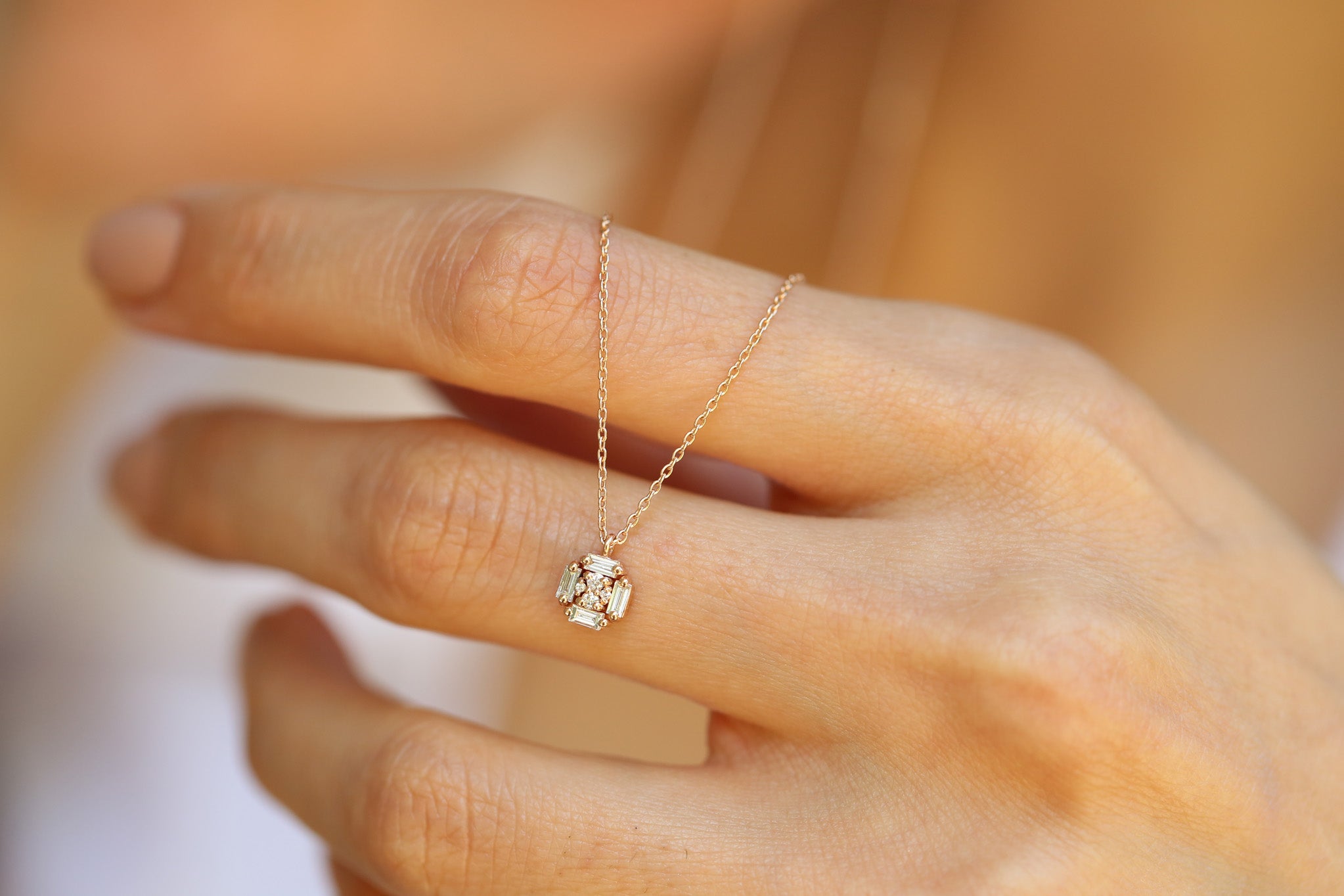 Corner Necklace